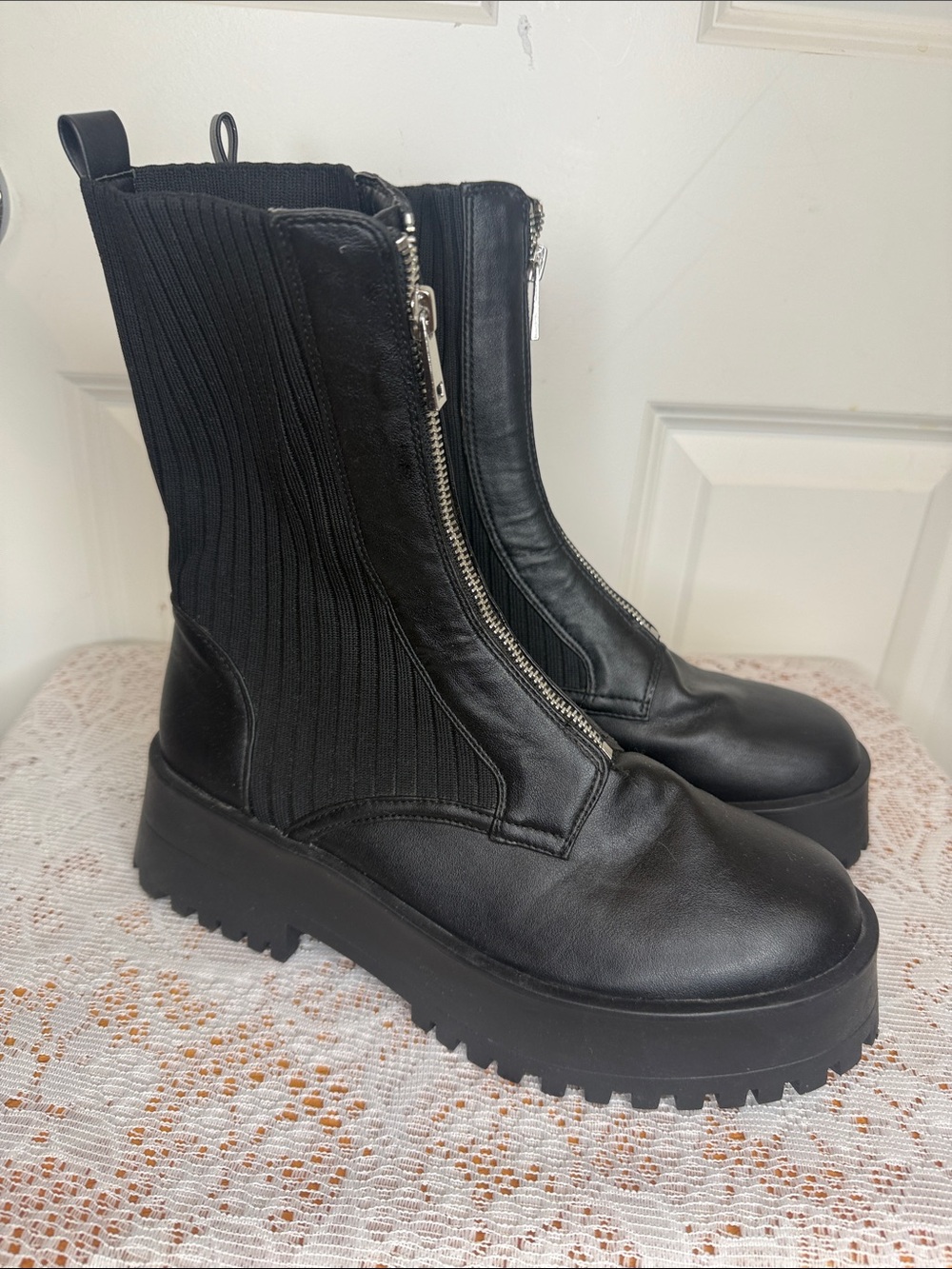 Azalea Wang Kennedy knit top faux leather zip up Platform Boots sz 7.5 - Picture 2 of 8